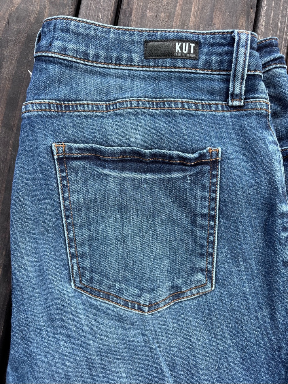 Kut from the Kloth Distressed Raw-Hem Cropped Blue Jeans - Picture 3 of 8